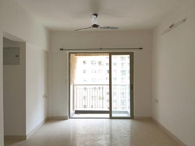 Living Room Image of 1100 Sq.ft 3 BHK Apartment / Flat for rent in Lodha Splendora, Thane West Thane for Rs. 35000