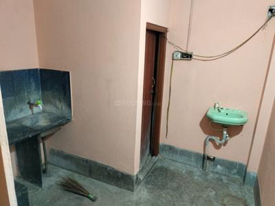 Kitchen Image of 600 Sq.ft 1 BHK Independent House for rent in Rajarhat Kolkata for Rs. 6500