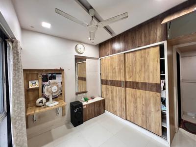 Bedroom Image of 665 Sq.ft 1 BHK Apartment / Flat for rent in Royal Oasis, Malad West Mumbai for Rs. 40000