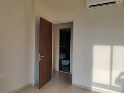 Bedroom Image of 2200 Sq.ft 4 BHK Apartment / Flat for sale in Lodha Sterling, Thane West Thane for Rs. 40000000