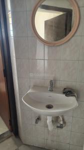 Bathroom Image of 1200 Sq.ft 2 BHK Apartment / Flat for rent in Gandhi Nagar Nagpur for Rs. 20000