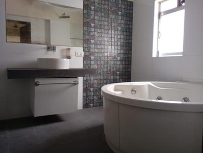Image of 3200 Sq.ft 4 BHK Independent House for rent in Diamond Garden, Chembur, Mumbai for Rs. 275000