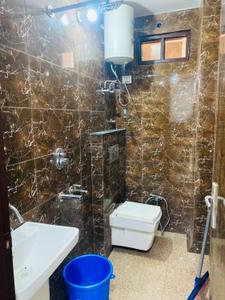 Image of 430 Sq.ft 1 BHK Apartment / Flat for rent in Dwarka Mor, New Delhi for Rs. 16000