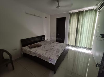 Bedroom Image of 1350 Sq.ft 3 BHK Apartment / Flat for rent in Motiaz Royal Citi, Gazipur Zirakpur for Rs. 30000