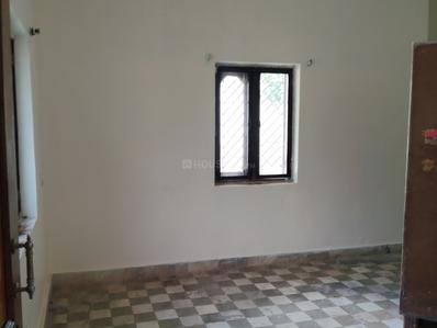 Bedroom Image of 1500 Sq.ft 5 BHK Villa for rent in Priyadarshni Colony Jabalpur for Rs. 30000
