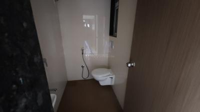 Image of 580 Sq.ft 2 BHK Apartment / Flat for rent in Shreeji Plaza, Malad West, Mumbai for Rs. 45000