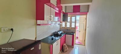 Kitchen Image of 600 Sq.ft 1 BHK Apartment / Flat for rent in Kammanahalli Bengaluru for Rs. 18500
