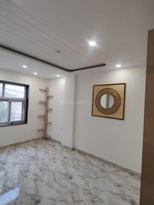 Bedroom Image of 1150 Sq.ft 4 BHK Builder Floor for rent in Sector 24 Rohini New Delhi for Rs. 32000