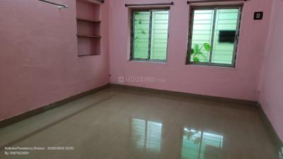 Bedroom Image of 600 Sq.ft 1.5 BHK Independent House for rent in Paschim Putiary Kolkata for Rs. 8000