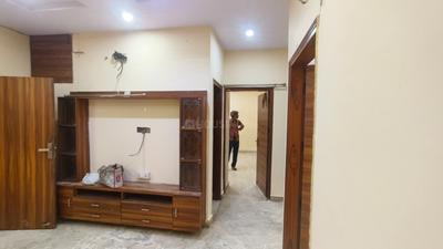 Hall Image of 850 Sq.ft 3 BHK Apartment / Flat for sale in Shahdara New Delhi for Rs. 6000000