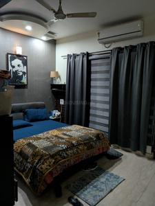Bedroom Image of 2000 Sq.ft 3 BHK Builder Floor for sale in Janakpuri New Delhi for Rs. 50000000