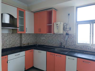 Kitchen Image of 885 Sq.ft 2 BHK Apartment / Flat for sale in Amrapali Pan Oasis, Sector 70 Noida for Rs. 9500000