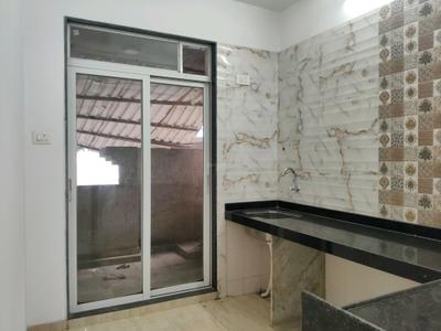 Kitchen Image of 710 Sq.ft 2 BHK Apartment / Flat for rent in Kalpataru Parkcity, Thane West Thane for Rs. 36000
