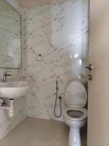 Common Bathroom Image of 1170 Sq.ft 2 BHK Apartment / Flat for sale in Hiranandani Aura, Panvel Navi Mumbai for Rs. 11500000