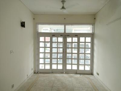 Living Room Image of 1800 Sq.ft 3 BHK Apartment / Flat for sale in Hahnemann Apartments, Sector 6 Dwarka New Delhi for Rs. 27000000