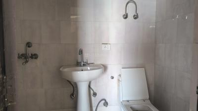 Image of 1045 Sq.ft 2 BHK Apartment / Flat for sale in Royal Heritage, Sector 70, Faridabad for Rs. 6600000