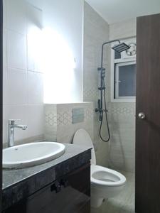 Common Bathroom Image of 1625 Sq.ft 3 BHK Apartment / Flat for sale in ATS Le Grandiose, Sector 150 Noida for Rs. 21500000