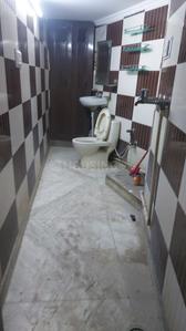 Bathroom Image of 800 Sq.ft 1.5 BHK Independent House for rent in Patel Nagar New Delhi for Rs. 30000