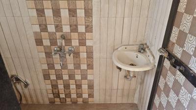 KK Sapphire Bathroom Two 4