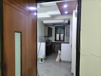 Bedroom Image of 900 Sq.ft 3 BHK Builder Floor for sale in Krishna Nagar New Delhi for Rs. 6500000