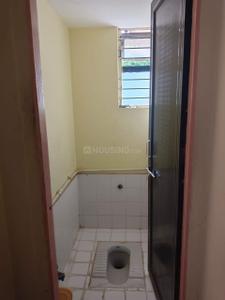 Bathroom Image of 550 Sq.ft 1 BHK Apartment / Flat for rent in Indira Nagar Nashik for Rs. 8000