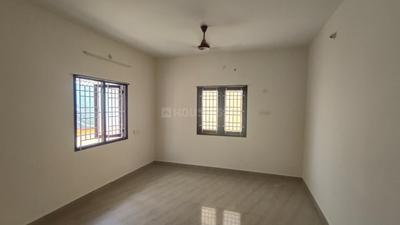 Bedroom Image of 1800 Sq.ft 3 BHK Independent House for rent in Kundrathur Chennai for Rs. 30000