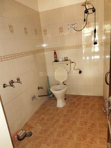 Bathroom Image of 566 Sq.ft 1 BHK Independent House for rent in Sector 7 Gurgaon for Rs. 15000