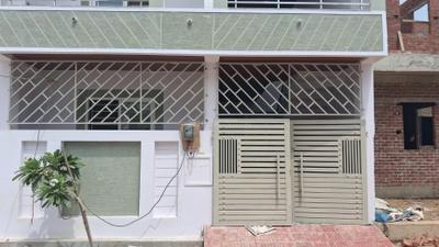 Living Room Image of 1800 Sq.ft 3 BHK Independent House for sale in Indira Nagar Lucknow for Rs. 7200000