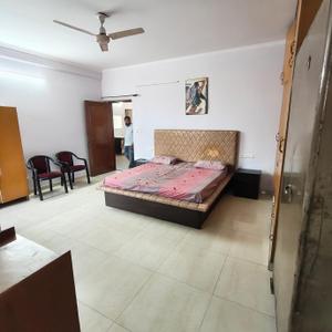 Bedroom Image of 1600 Sq.ft 2 BHK Builder Floor for rent in Sector 31 Gurgaon for Rs. 55000
