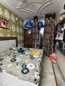 Bedroom Image of 1000 Sq.ft 2 BHK Builder Floor for rent in Sector 4 Rohini New Delhi for Rs. 38000