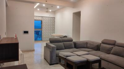 Living Room Image of 1700 Sq.ft 3 BHK Apartment / Flat for sale in Amanora Gateway Towers, Hadapsar Pune for Rs. 32000000