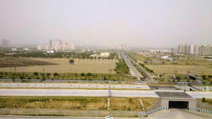 CHI 4 GREATER NOIDA Main Image 1