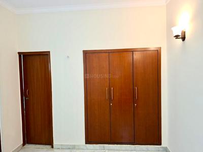 Bedroom Image of 2200 Sq.ft 3 BHK Apartment / Flat for rent in Uday Park New Delhi for Rs. 95000
