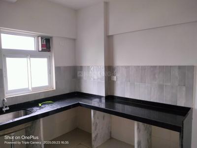 Kitchen Image of 680 Sq.ft 1 BHK Apartment / Flat for rent in KSA Square, Madanpura Mumbai for Rs. 57000