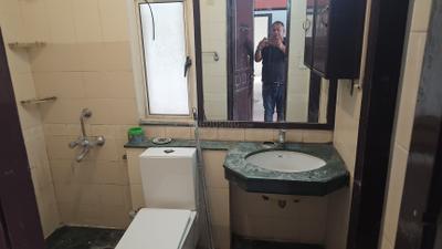 DLF Regency Park II Bathroom Three 3