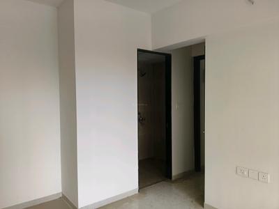 Bedroom Image of 790 Sq.ft 2 BHK Apartment / Flat for rent in Runwal My City Phase II Cluster 5 Part III, Usarghar Thane for Rs. 12999