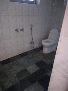 Bathroom Image of 2000 Sq.ft 3 BHK Builder Floor for rent in Gomti Nagar Lucknow for Rs. 25000