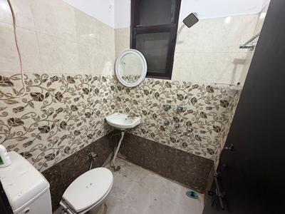 Image of 600 Sq.ft 2 BHK Builder Floor for sale in Mayur Vihar Phase 1, New Delhi for Rs. 4500000