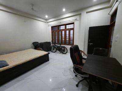 Living Room Image of 1500 Sq.ft 3 BHK Builder Floor for rent in Sultanpur Road Lucknow for Rs. 13500