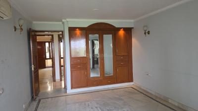 Bedroom Image of 3300 Sq.ft 3 BHK Apartment / Flat for sale in Ambience Lagoon, DLF Phase 3 Gurgaon for Rs. 70000000