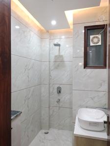 Common Bathroom Image of 1260 Sq.ft 3 BHK Builder Floor for sale in BPTP District 3, Sector 85 Faridabad for Rs. 14200000