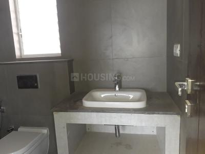 Bathroom Image of 1200 Sq.ft 3 BHK Apartment / Flat for rent in Aparna Elina, Mahalakshmi Layout Bengaluru for Rs. 100000