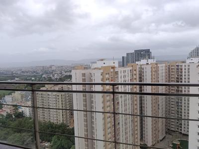 Balcony Image of 1900 Sq.ft 4 BHK Apartment / Flat for rent in Amanora Elevate Tower 47, Hadapsar Pune for Rs. 75000