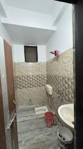 Bathroom Image of 600 Sq.ft 1.5 BHK Builder Floor for rent in Kalyanpur Kanpur for Rs. 24000