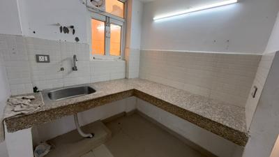 Kitchen Image of 1350 Sq.ft 3 BHK Apartment / Flat for rent in ROF Amaltas, Sector 92 Gurgaon for Rs. 15500