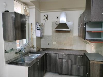 Kitchen Image of 900 Sq.ft 2 BHK Apartment / Flat for rent in Amrapali Silicon City, Sector 76 Noida for Rs. 36000