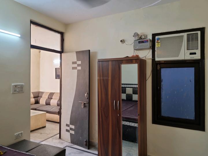 Manak Vihar, Tihar Village Bedroom 1