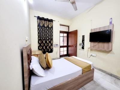 Image of Her Stay  in Sector 44, Gurgaon
