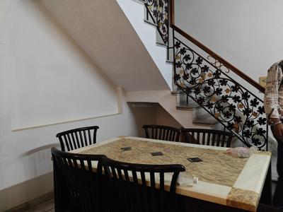 Dining Area Image of 1500 Sq.ft 3 BHK Builder Floor for rent in Swaraj Homes Panchvati Block RWA, GTB Nagar New Delhi for Rs. 52000