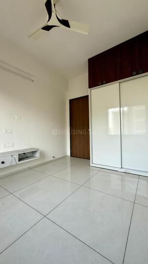 Serenity Sky Main Image 1